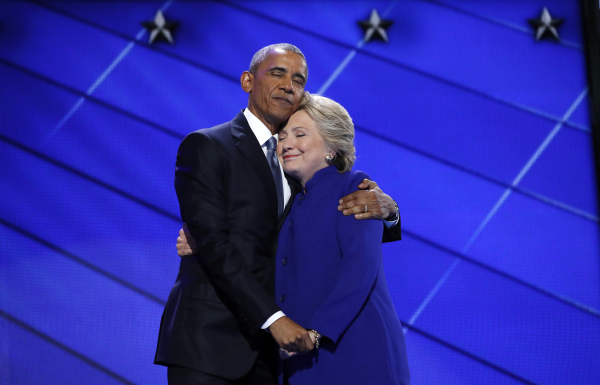 "Выбирайте Хиллари" - Обама считает, что Клинтон может стать "выдающимся президентом"