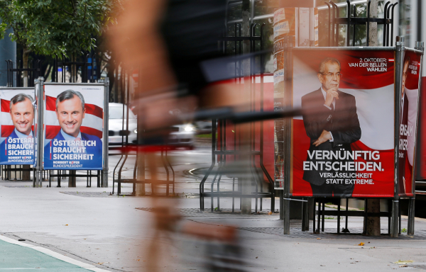 Травля кандидата от правых развернулась в Австрии