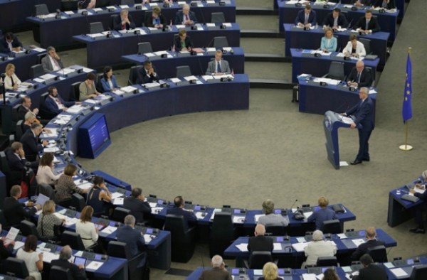 Юнкер: в следующем году будет решаться вопрос единой армии ЕС