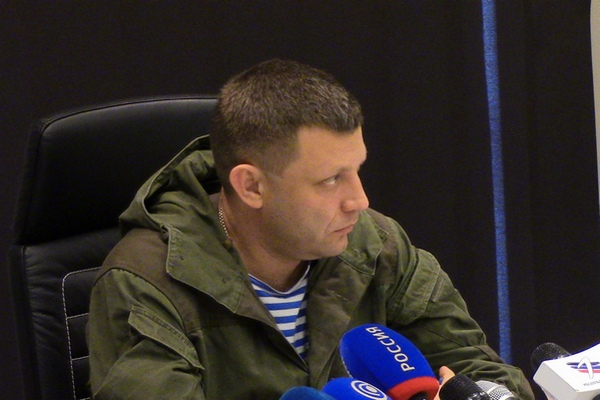 Захарченко: Украина готовится нанести удар в направлении Донецка Захарченко: Украина готовится нанести удар в направлении Донецка