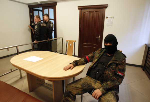 "Закон и порядок" - суд в Закарпатье освободил "правосеков", стрелявших по туристам