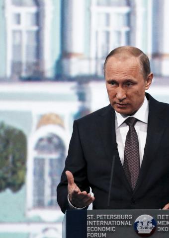 Главные тезисы выступления Путина на ПМЭФ
