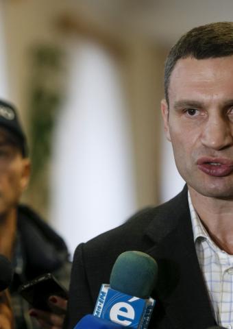 Горе-оратор Виталий Кличко спас киевлян от экс-спикера "Правого сектора" Березы