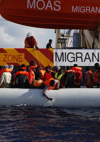 Миграционный кризис: евробюрократия пожирает сама себя