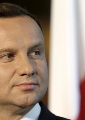 Шило на мыло: новый президент Польши не пошел на сближение с Россией