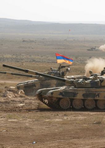 Россия вооружает Армению для защиты собственных границ