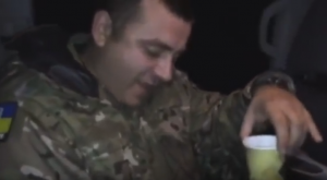 "Адольф Гитлер в каждом из нас" - пьяного украинского нардепа запечатлели поющим