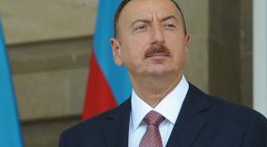 "Накачивая мускулы" - Алиев пообещал укрепить военную мощь Азербайджана