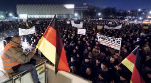 Антимиграционные марши в Германии перерастают в массовые беспорядки