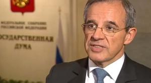 Член Нацсобрания Франции назвал "шизофреническим" отношение Парижа к Москве