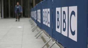 "Дешевки" - Песков высказался о телепродукции BBC про конфликт НАТО с Россией