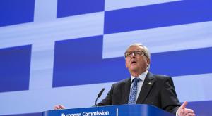 Глава Еврокомиссии решил уважать мнение жителей Греции