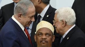 Лидеры Палестины и Израиля пожали руки впервые за 5 лет