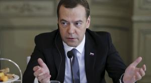 Медведев рассказал, как строительство моста повлияет на цены в Крыму