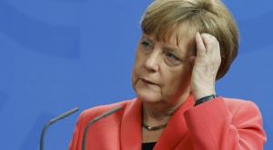 Меркель назвала "правильной реакцией" введение антироссийских санкций