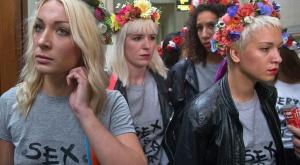 Мусульмане хотят засудить избитых активисток FEMEN за эксгибиционизм