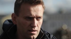 Навальный просит суд отпустить его на похороны Немцова