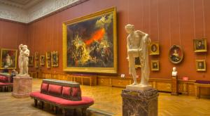 Первый зарубежный филиал Русского музея открылся в испанской Малаге (видео)