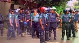 Полиция Бангладеш освободила заложников, удерживаемых в ресторане