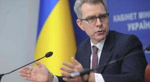 Посол США призывает Украину внести необходимые изменения в конституцию 