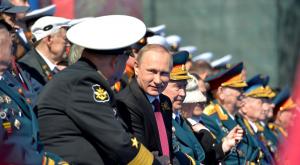 Путин: Победа – грозное предостережение желающим испытать нас на прочность