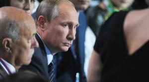 Путин раскритиковал лечащихся за рубежом чиновников