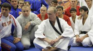 Путин стал соавтором учебника по дзюдо