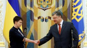 Савченко: после Берлина Порошенко должен "извиниться и уступить кресло" Януковичу