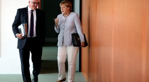 Spiegel: Меркель и Штайнмайер не желают вводить новые санкции против России