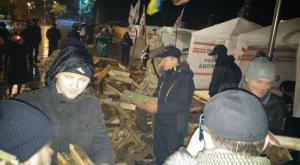 "Тарифный Майдан" готовится ко второй бессонной ночи около кабмина Украины