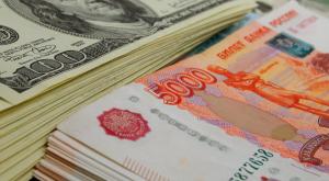 Центробанк РФ разрешил банкам использовать заниженный курс доллара