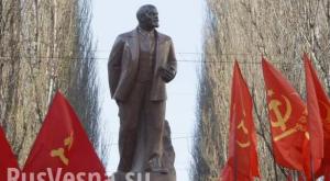 Украинские чиновники зарабатывают на снесенных памятниках Ленину