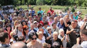 Жители Донецка выступили против вооруженной миссии ОБСЕ