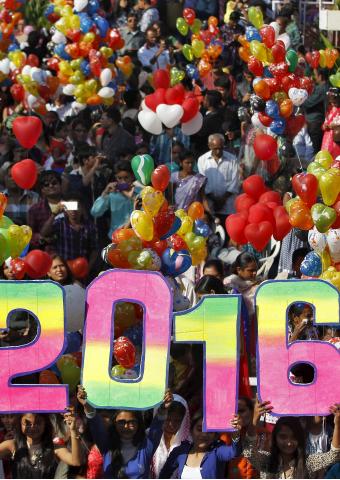 Как Новый год встретишь: чем запомнится начало 2016-го?